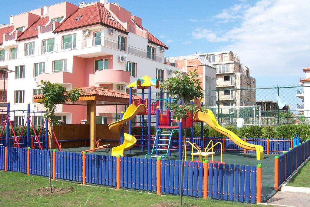 Complex Apolon Appartement Nesebar Buitenkant foto