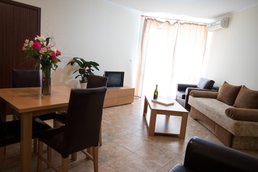 Complex Apolon Appartement Nesebar Buitenkant foto