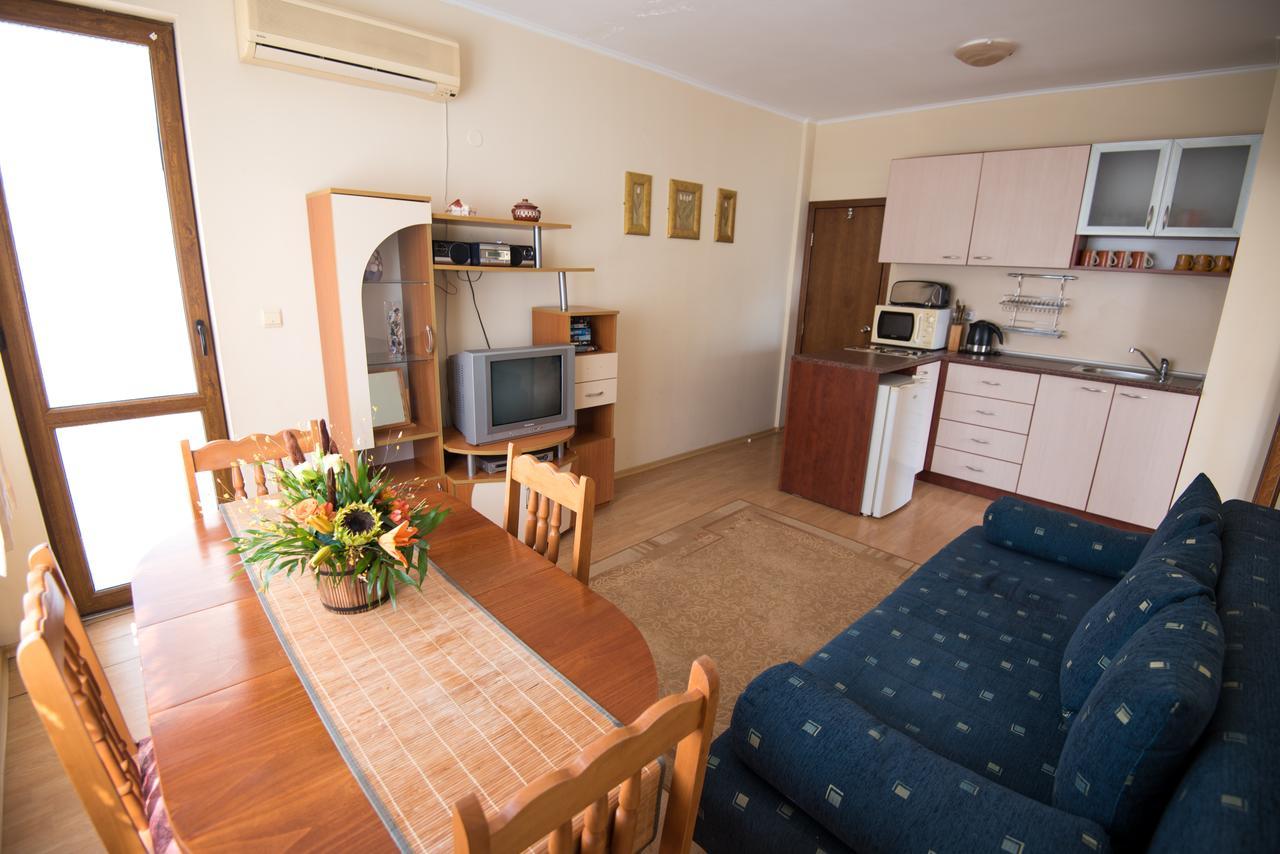 Complex Apolon Appartement Nesebar Buitenkant foto